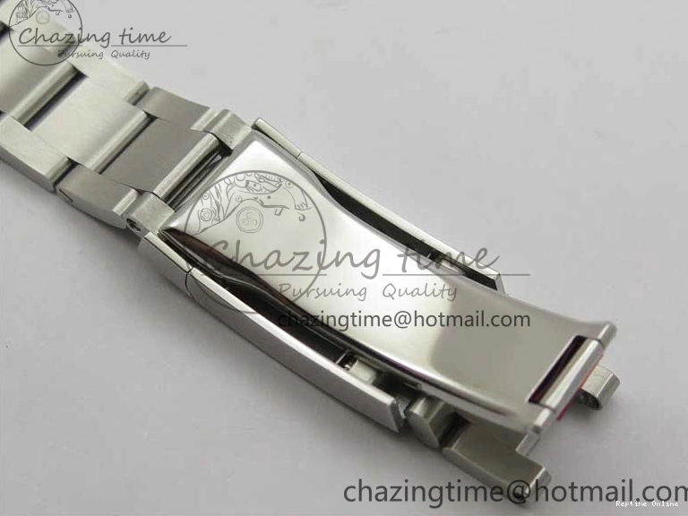 1103 Casual Oyster Perpetual 41mm 124300 EWF Best Edition Red Dial on SS Bracelet A 2856